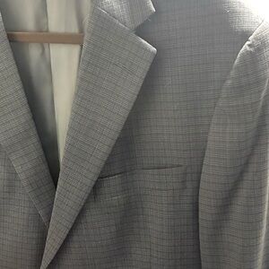 Hart Schaffner Marx Classic Gray Checkered Sportscoat